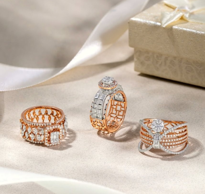 Rose gold and diamond ring collection